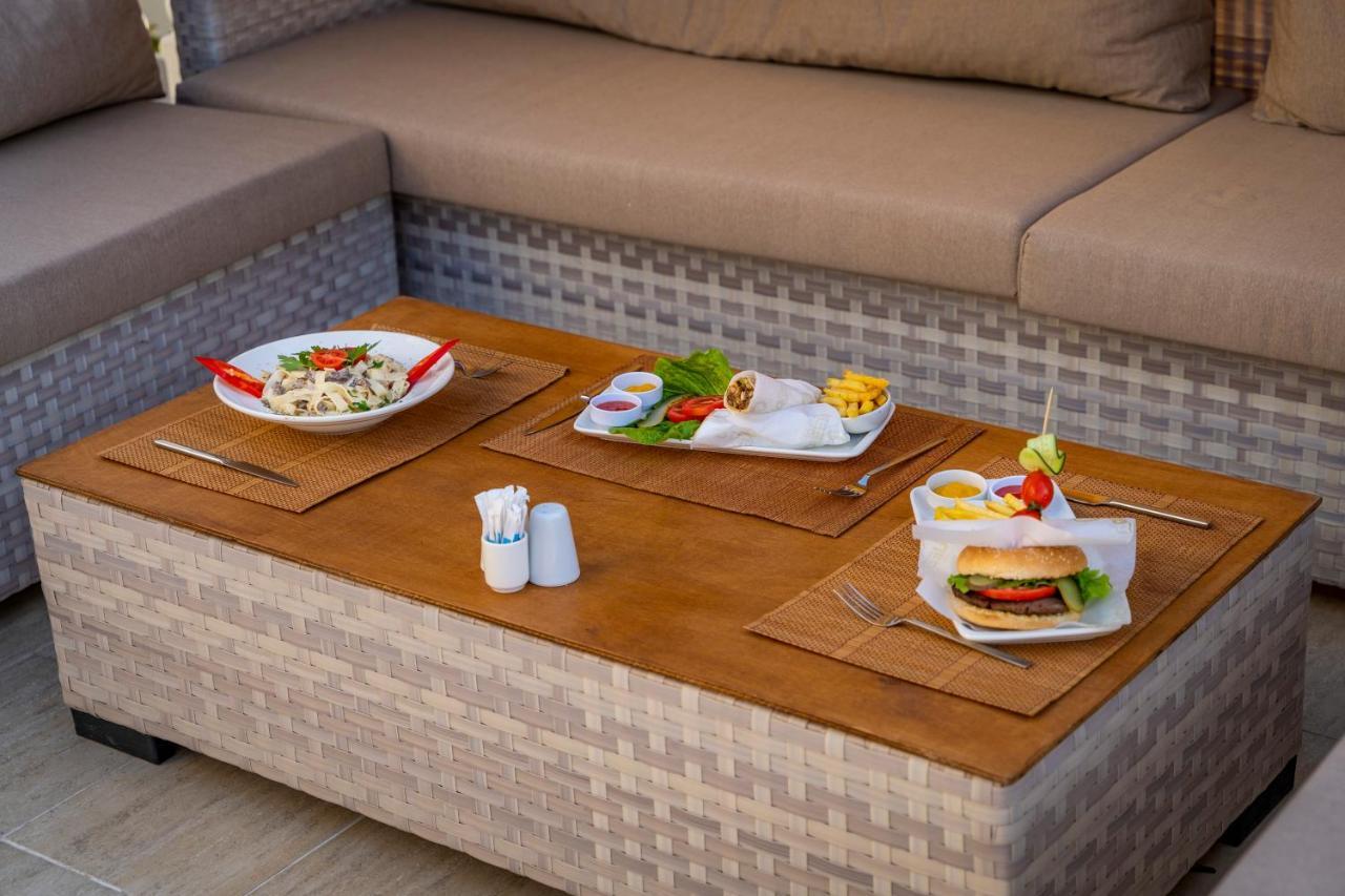 Queen Boutique Hotel Bitez Esterno foto